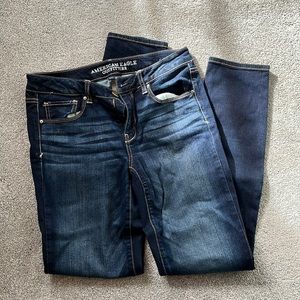 American Eagle Dark Wash Skinny Jeans